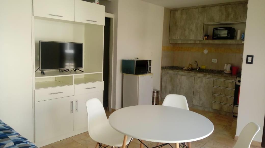 Abril Dptos Temporarios Apartment San Juan