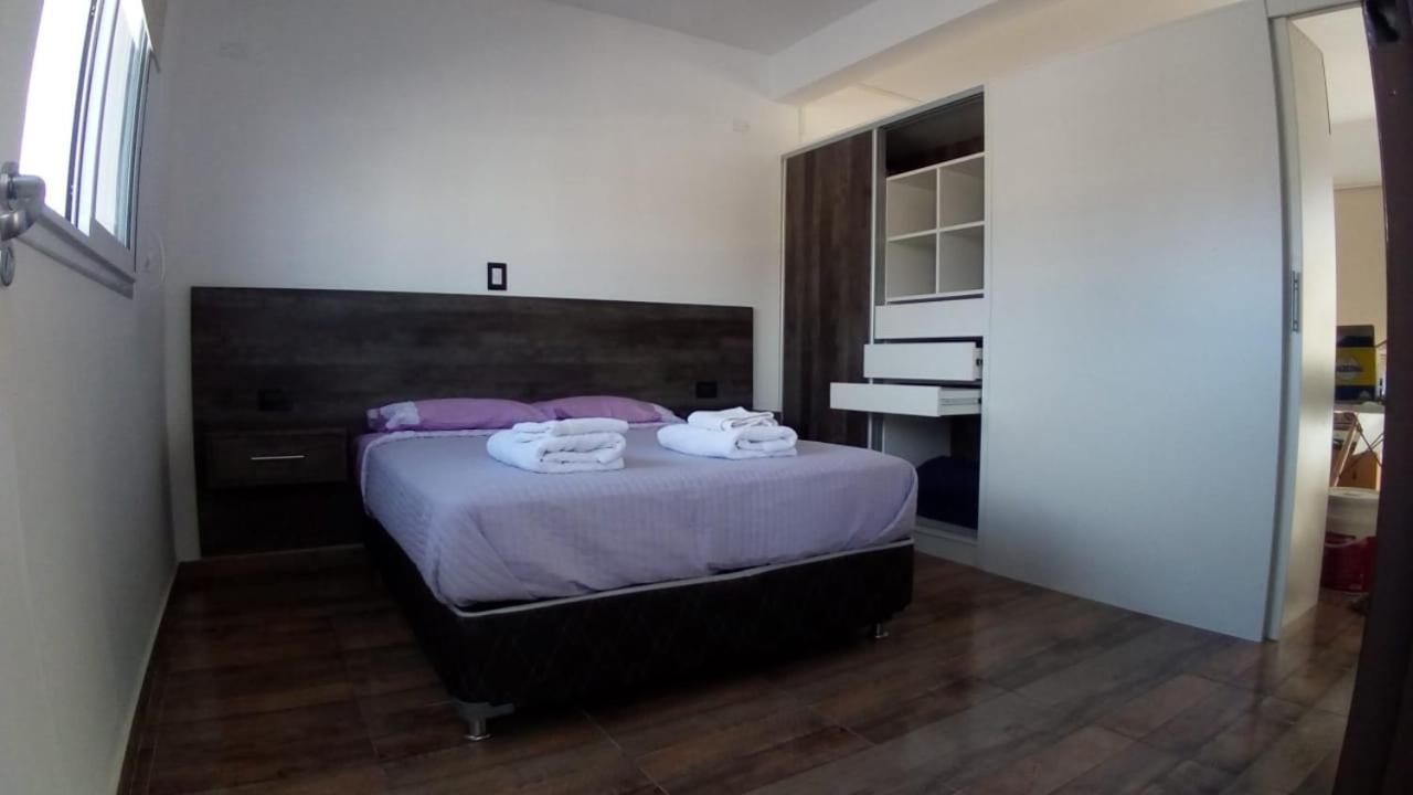 Abril Dptos Temporarios Apartment San Juan